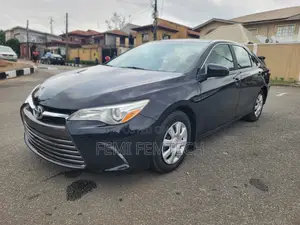 Photo - Toyota Camry LE 4dr Sedan (2.5L 4cyl 6A) 2015 Black