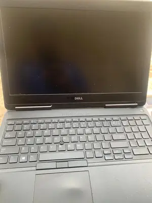 Laptop Dell Precision 7510 16GB Intel Xeon SSD 512GB