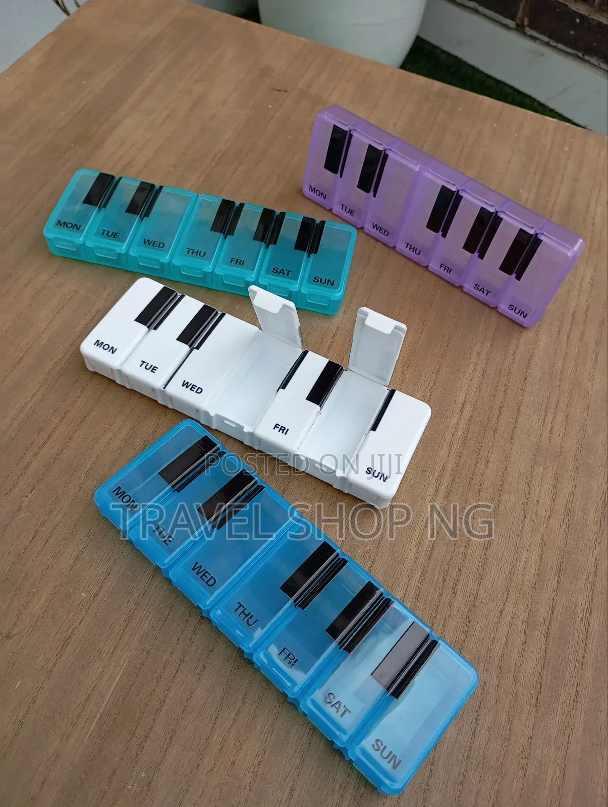 Piano Pill Organiser