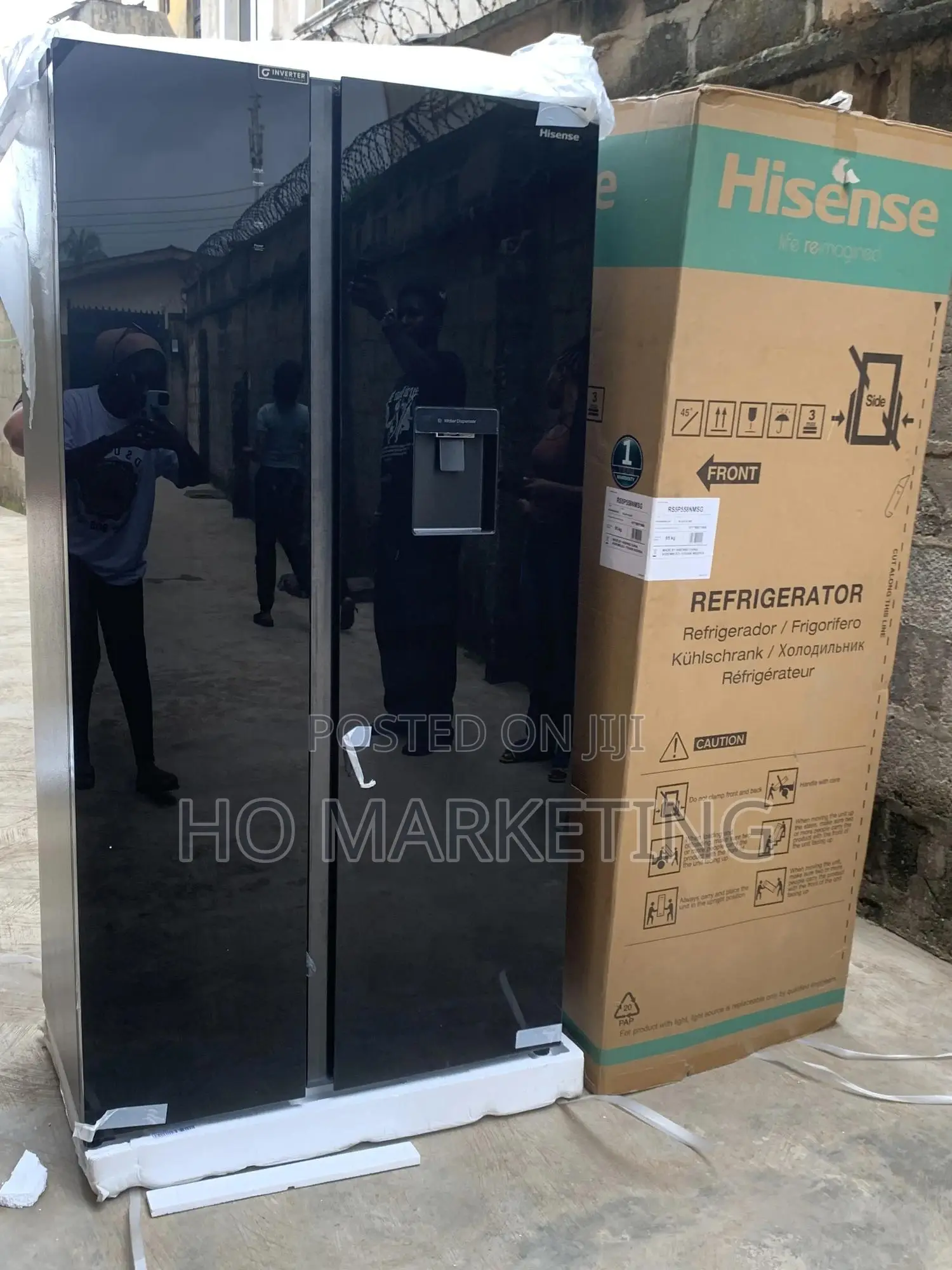 Ultra‐Capacious Hisense 529 L–Led Panel & Convertible Drawer