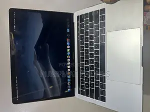Laptop Apple MacBook 2018 16GB Intel Core I7 SSD 512GB