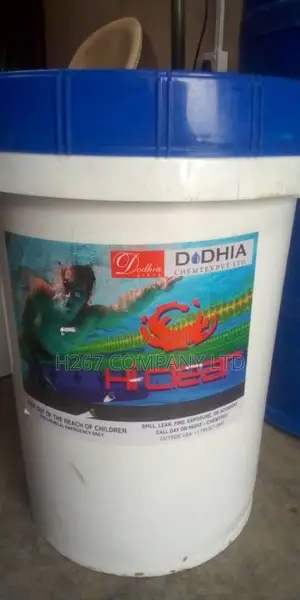 Calcium Hypochlorite - HTH (Chlorine)