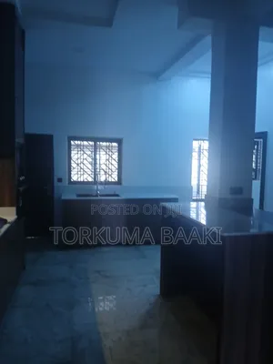 4bdrm Duplex in Jahi Gilmore for rent