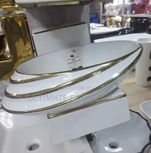Classic Suspended Washing Hand Basin