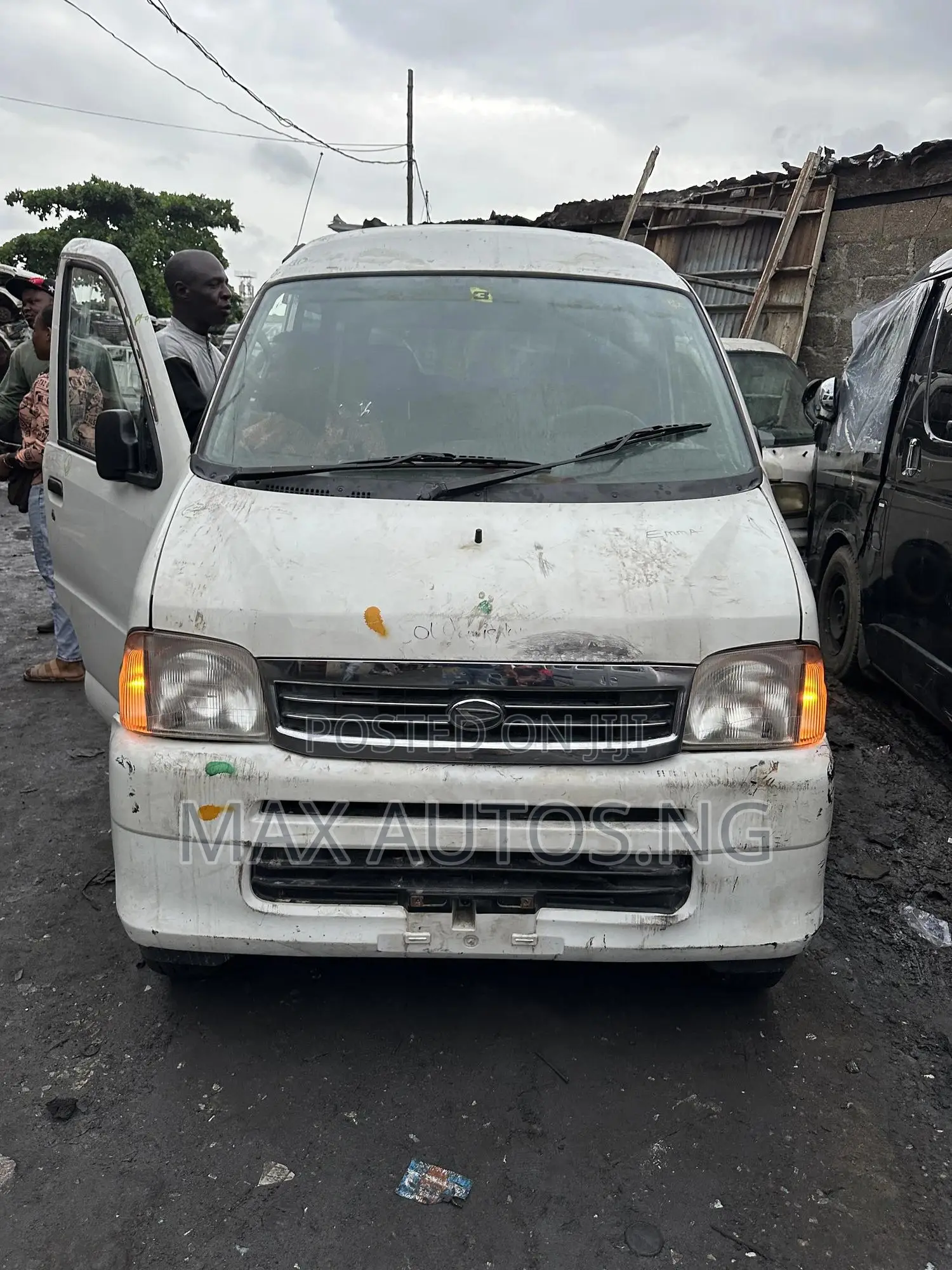 Daihatsu Hijet 2005 White