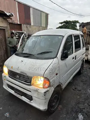 Daihatsu Hijet 2005 White