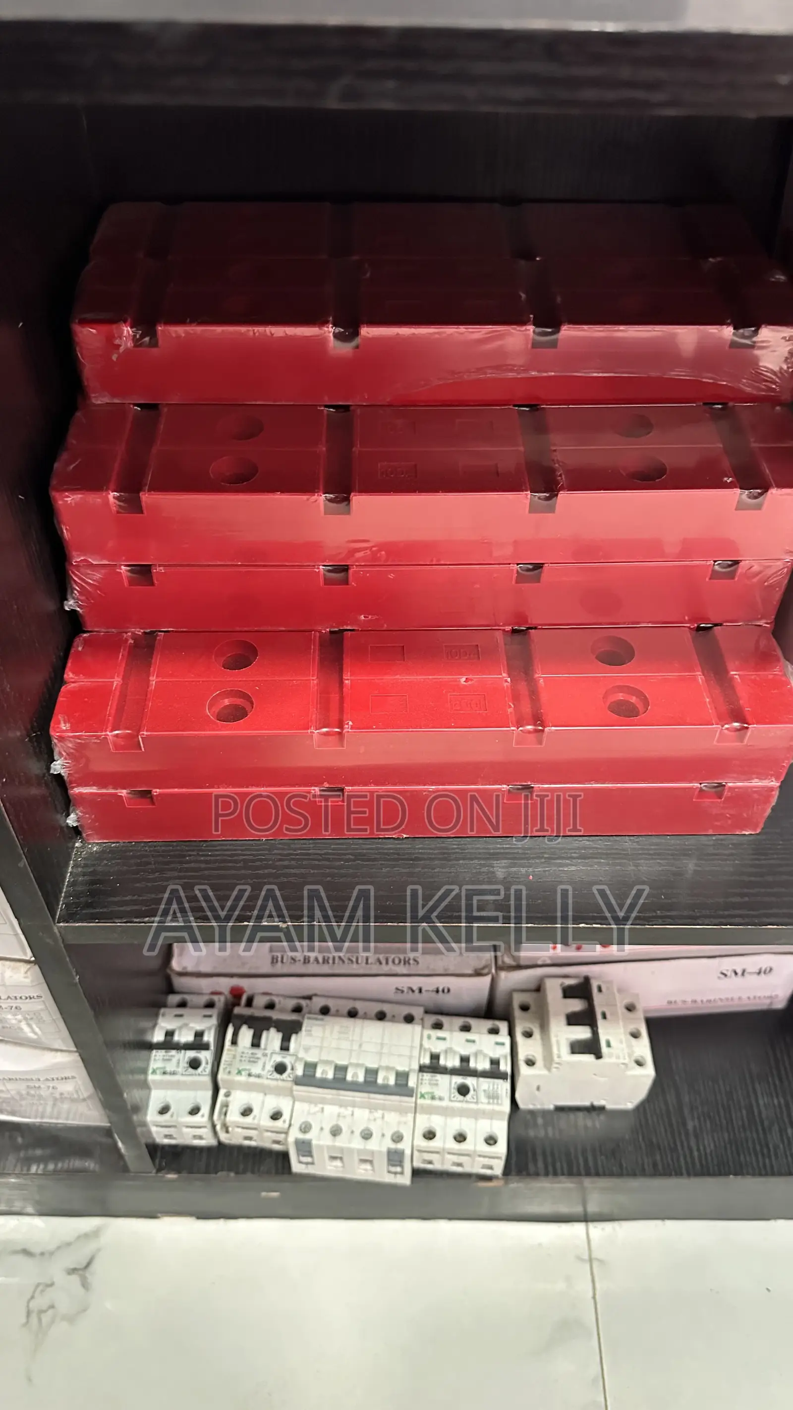Insulator Bar 4pole Single Column for 10mm Thickness