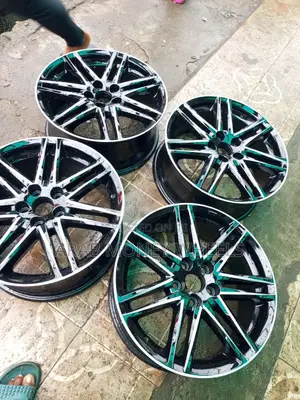 Pure Black 18 Rim for Lexus and Toyota Cars