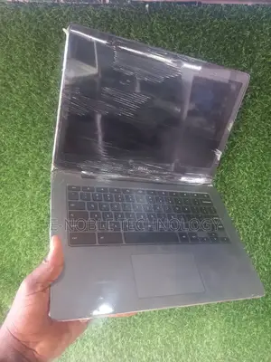 Photo - Laptop Dell Chromebook 13 4GB Intel Core I3 SSD 128GB
