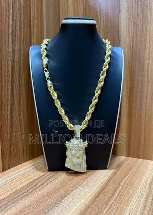 Photo - 2025 Thong Twisted Gold Men's Necklace N Pendant