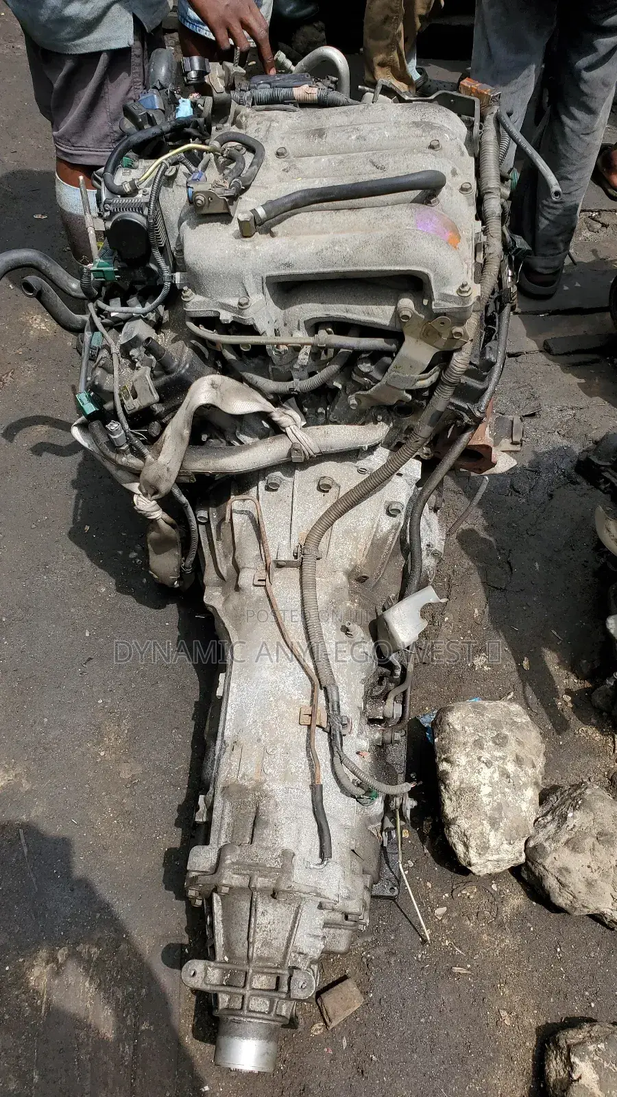Nissan Pathfinder Engine
