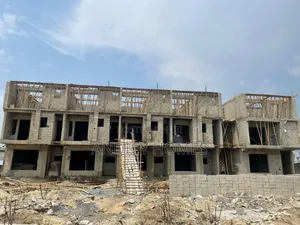 2bdrm Block of Flats in Canaan Estate for sale