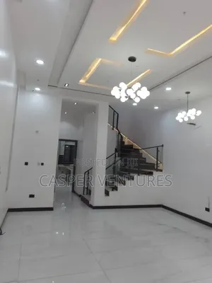 4bdrm Penthouse in Horizon, Lekki Phase 2 for rent