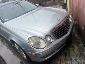 Mercedes-Benz E350 Base 4Matic Sedan AWD (3.5L 6cyl 5A) 2007 Silver
