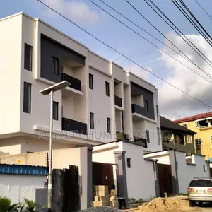 4bdrm Townhouse/Terrace in Shomolu for sale