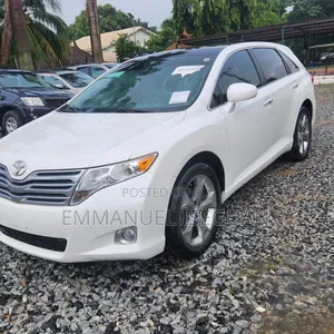 Toyota Venza 2010 White