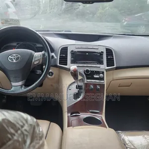 Toyota Venza 2010 White