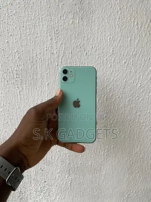 Apple iPhone 11 64 GB Green