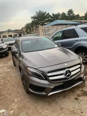 Mercedes-Benz GLA 250 2016 Gray