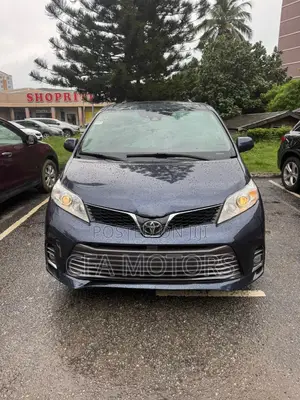 Toyota Sienna XLE AWD 2019 Blue