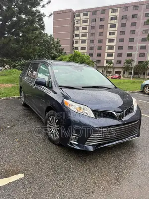 Toyota Sienna XLE AWD 2019 Blue