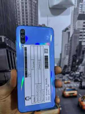 Photo - Samsung Galaxy A70 128 GB Blue