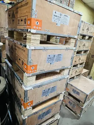 Photo - Felicity 10kwh 51.2v 200ah Lithium Ion Battery
