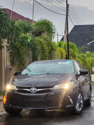 Toyota Camry 2016 Black