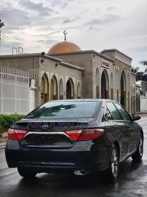 Toyota Camry 2016 Black