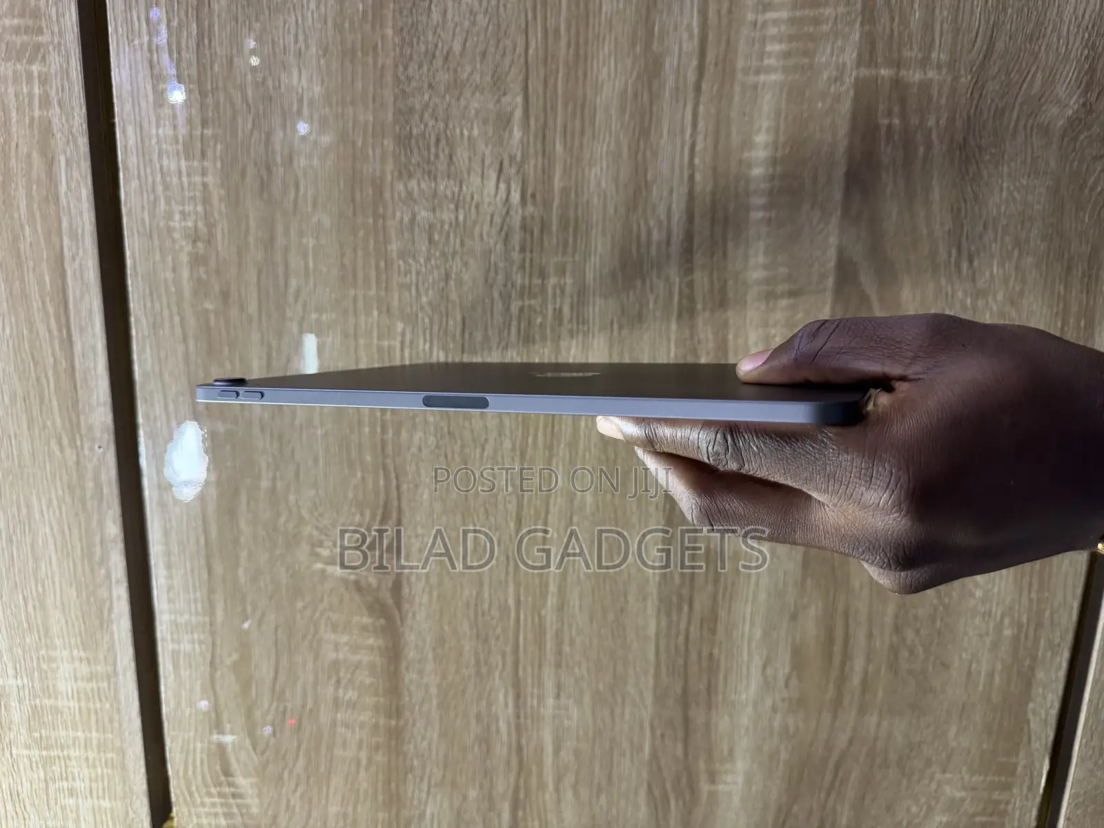 Apple iPad Air 64 GB Gray