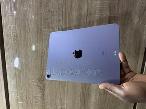 Apple iPad Air 64 GB Gray
