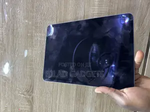 Apple iPad Air 64 GB Gray