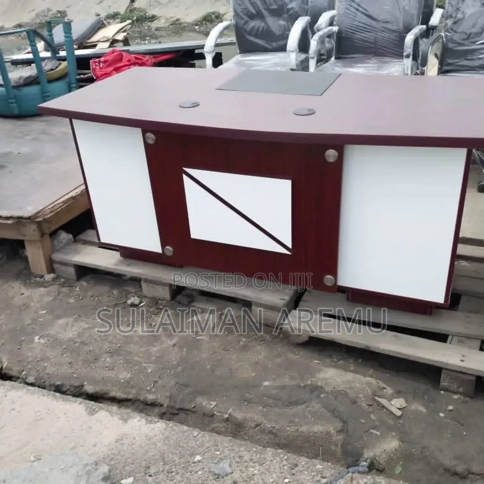 Office Executive Table With Out Chairs