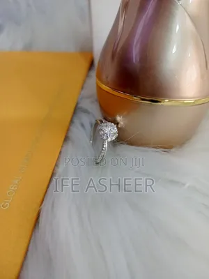 Charming Silver Mossanite Diamond Stone Ring Md009