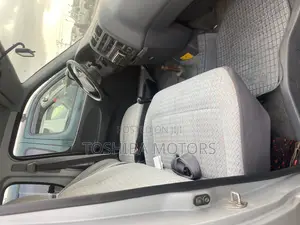 Toyota HiAce 2024 Silver