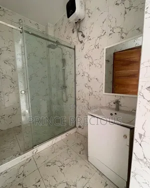 Photo - 4bdrm Townhouse / Terrace in Lekki for rent