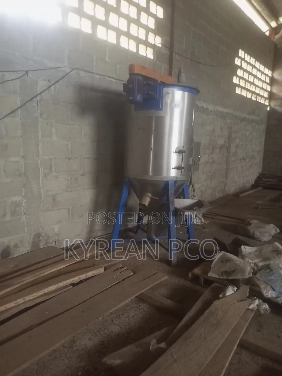Paultry Feed Factory