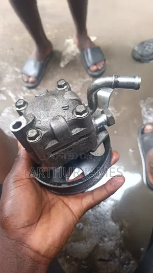 Power Steering Pump Infinite Ex 35 and M35 2010
