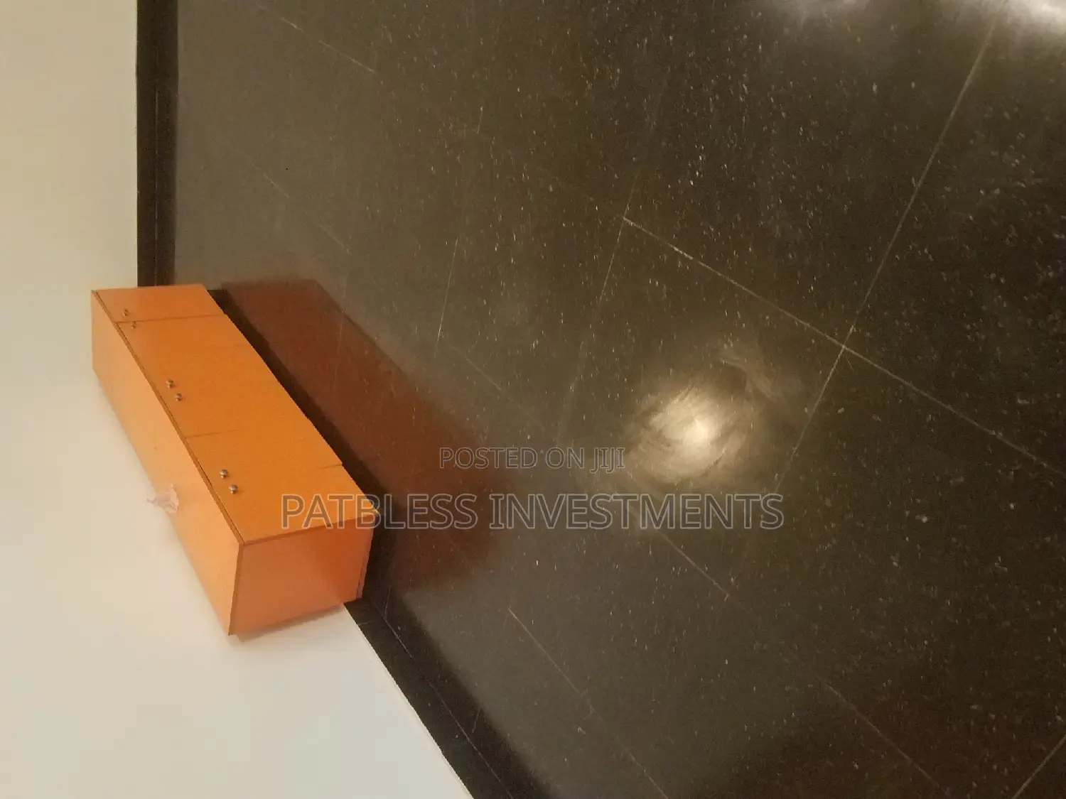 Polishing Buffing Marble, Terrazzo, Ceramic Tiles Floors.
