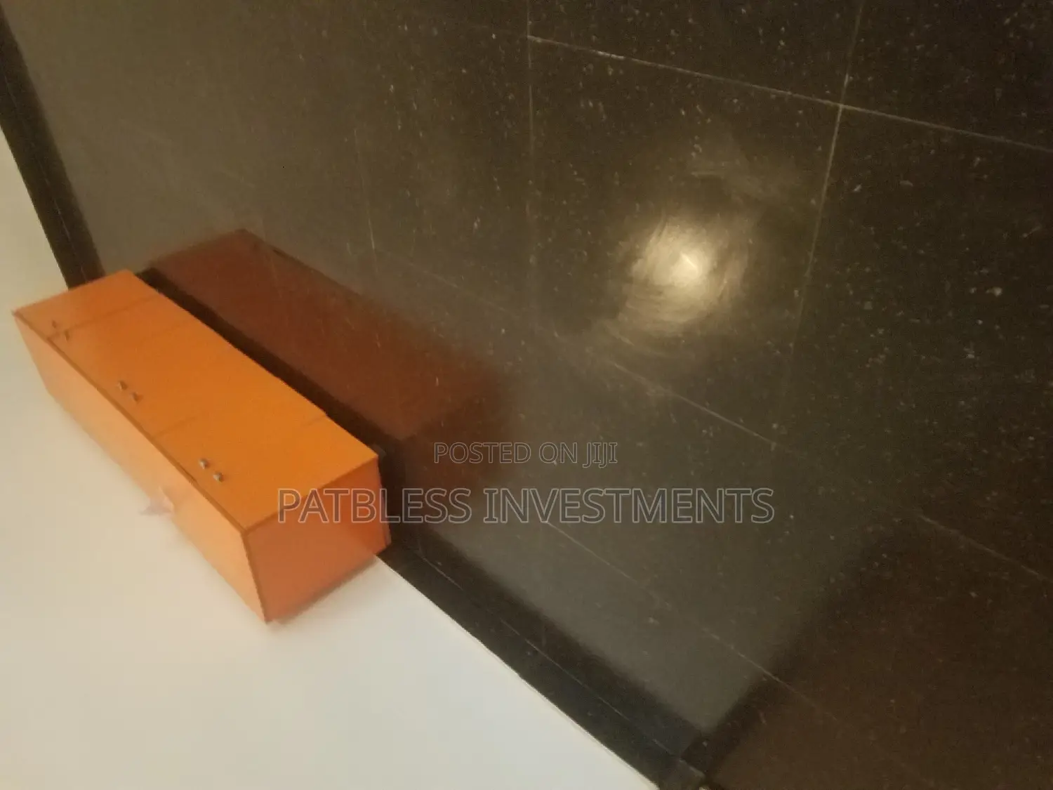 Polishing Buffing Marble, Terrazzo, Ceramic Tiles Floors.