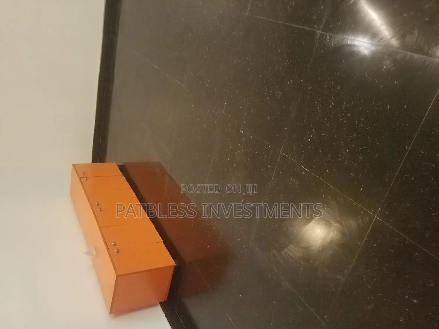 Polishing Buffing Marble, Terrazzo, Ceramic Tiles Floors.