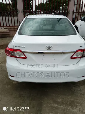 Toyota Corolla 2012 White