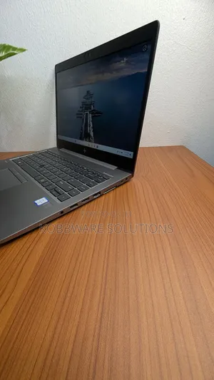 Photo - Laptop HP ZBook 14u G5 8GB Intel Core I5 SSD 256GB