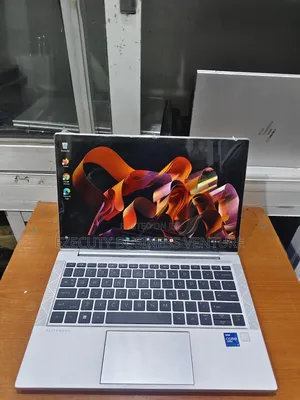 Laptop HP EliteBook 830 G8 16GB Intel Core I7 SSD 512GB