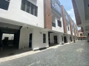 4bdrm Duplex in Lekki for sale