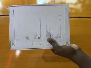 New Apple iPad (2022) 128 GB Silver