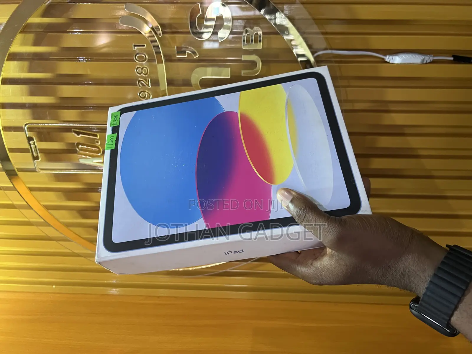 New Apple iPad (2022) 128 GB Silver