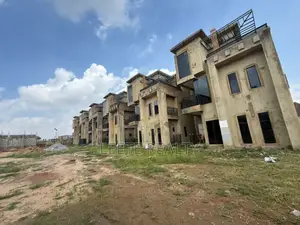 4bdrm Duplex in Kado for sale