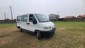 Photo - Peugeot Boxer 2001 White