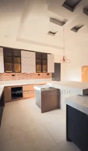 7bdrm Villa in Villa Guzape for sale